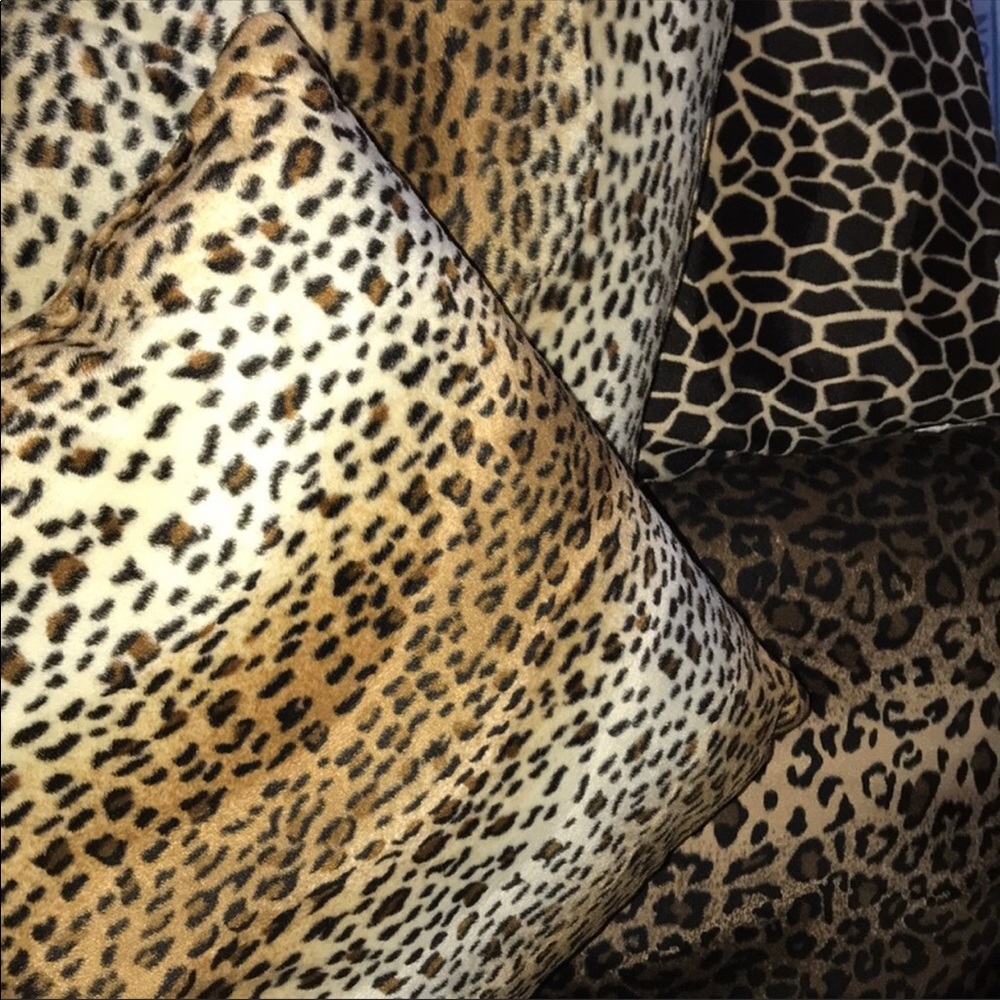 Decorative pillows